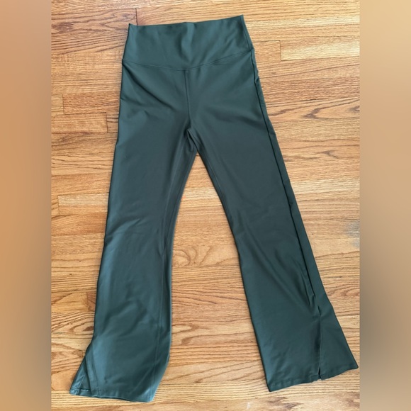 YPB sculptLUX Split-Hem Flare Legging - Picture 6 of 8